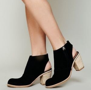 Dolce Vita ankle boots